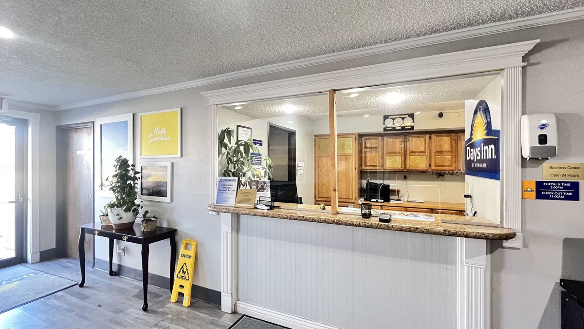 Clearfield Hotel | Antelope Inn and Suites