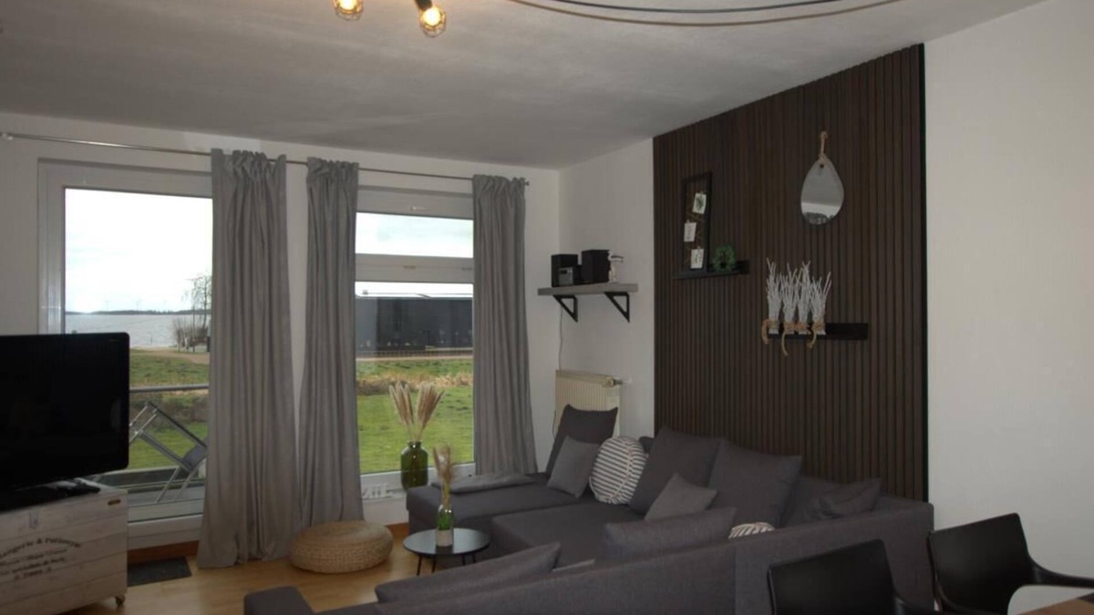 Lembruch Apartment | Anteros Dümmerblick Ferienwohnung mit Traumhaften Seeblick