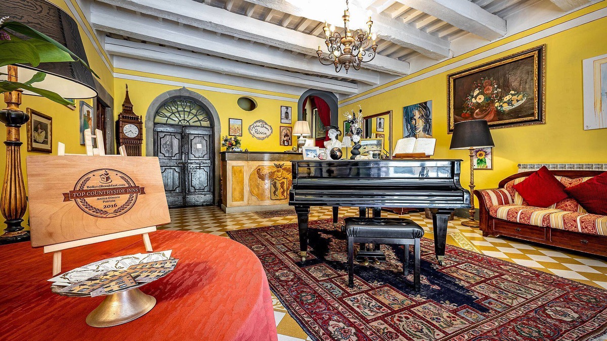 Montecarlo House | Antica Dimora Patrizia