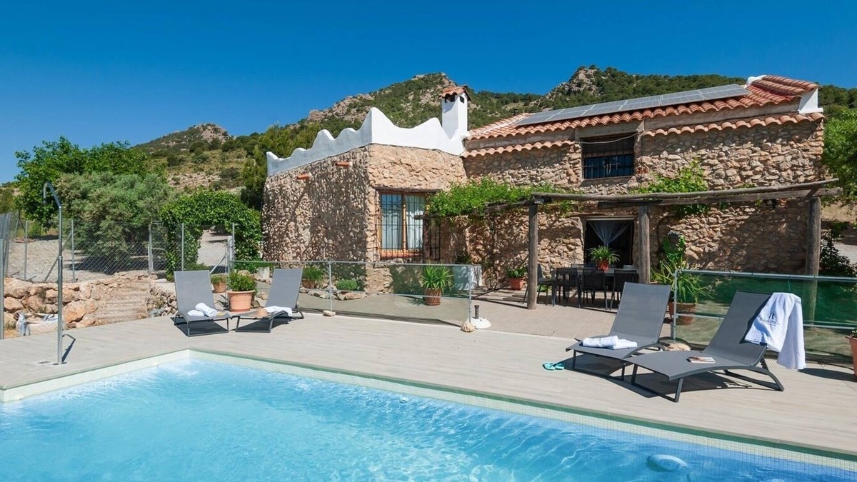 Pozo Alcon Villa | Antigua Casa Rufo Pozo Alcón by Ruralidays