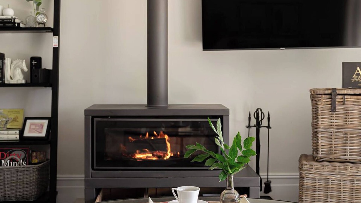 Moss Vale Cottage | Antler & Oak Cottage: Provincial Luxe In Moss Vale, Close To Wedding Venues
