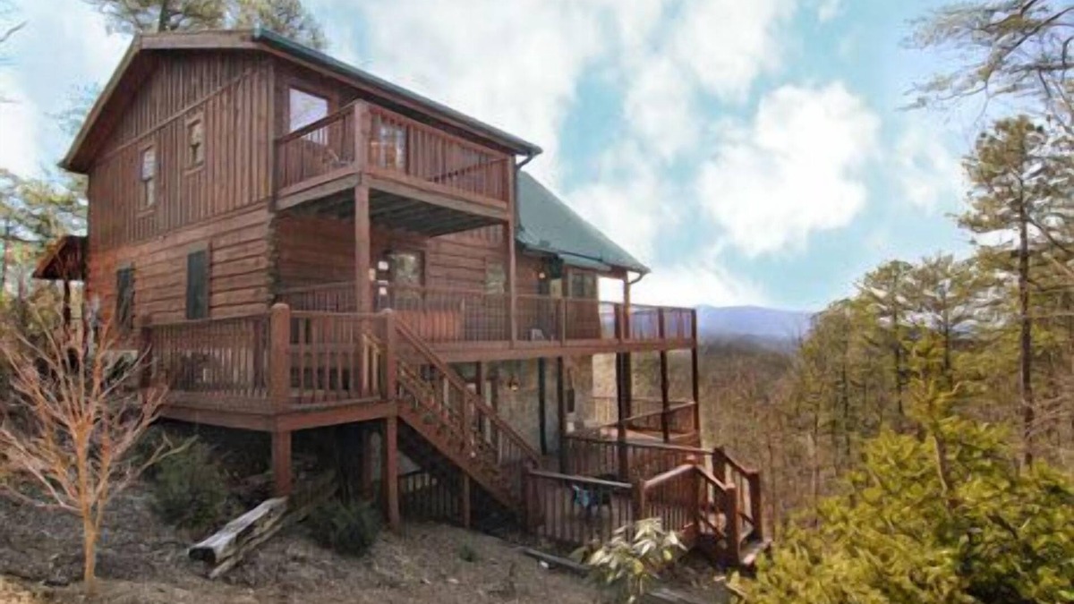 Townsend Cabin | Antlers MountainLodge~ Beautiful Mountaintop Cabin in the Smoky Mountains