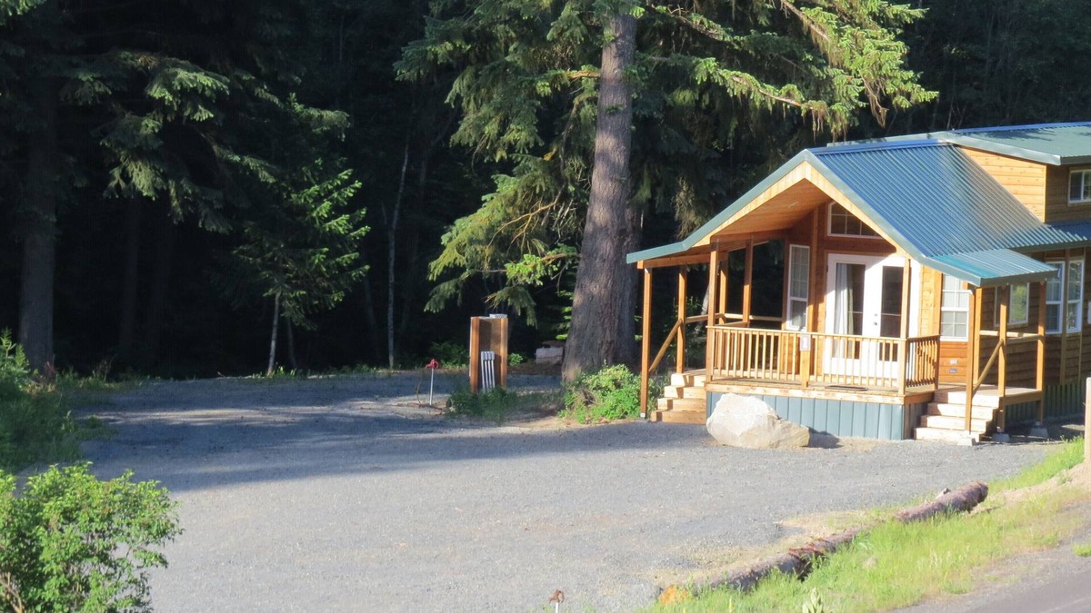 North Powder Cabin | Antone Creek Lodge, Cabin #1