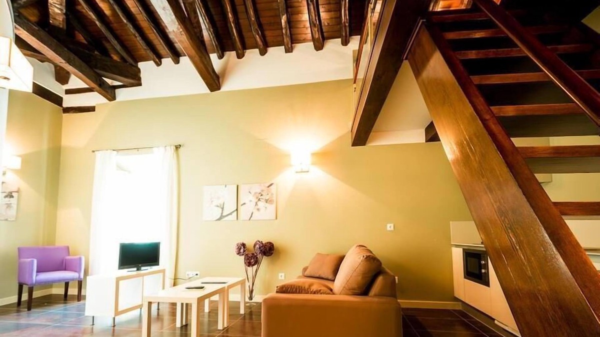 San Martin de Valdeiglesias House | Apartment Duplex - Hacienda La Coracera