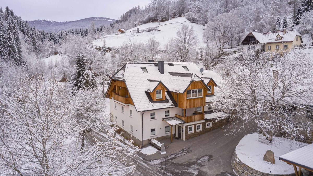 Sankt Georgen am Kreischberg Apartment | Apartment in Kreischberg near Ski Resort