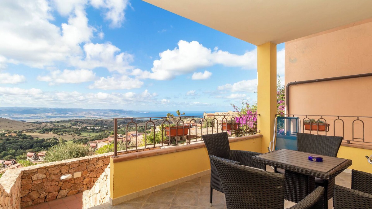 Trinita d'Agultu Apartment | Apartment 'Con Piscina 03' with Sea View, Wi-Fi and Air Conditioning