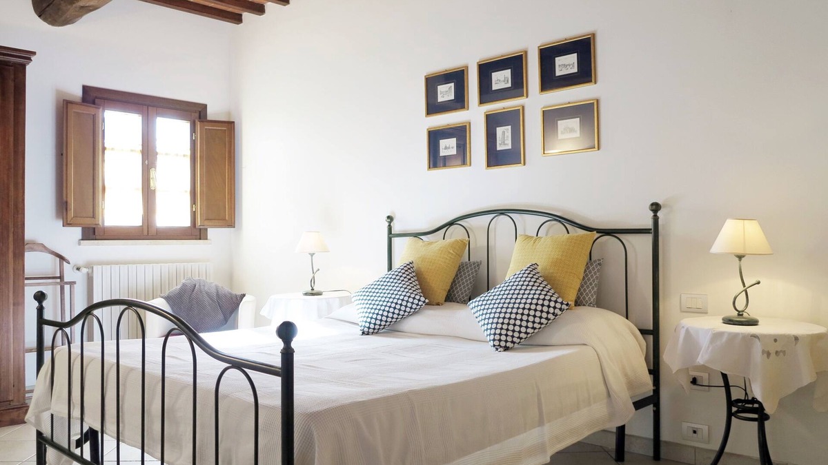 Fucecchio Apartment | Aparment Perfect for Families In Holiday Home With Pool, Park, Wi-Fi & Hammocks!