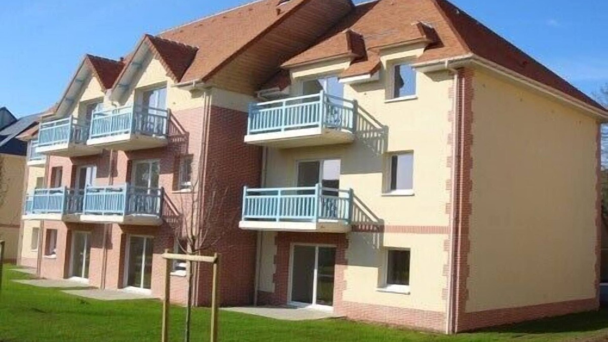 Houlgate Apartment | Apart. 3 rooms 53 m2 in Houlgate: high-end services, balcony + tennis.