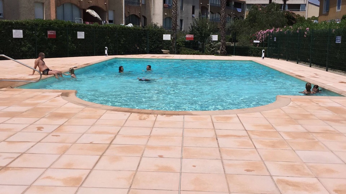 Miramar Apartment | Apart. contemporary renovated with swimming pool 150 m from the sea, facing the Iles d'Or