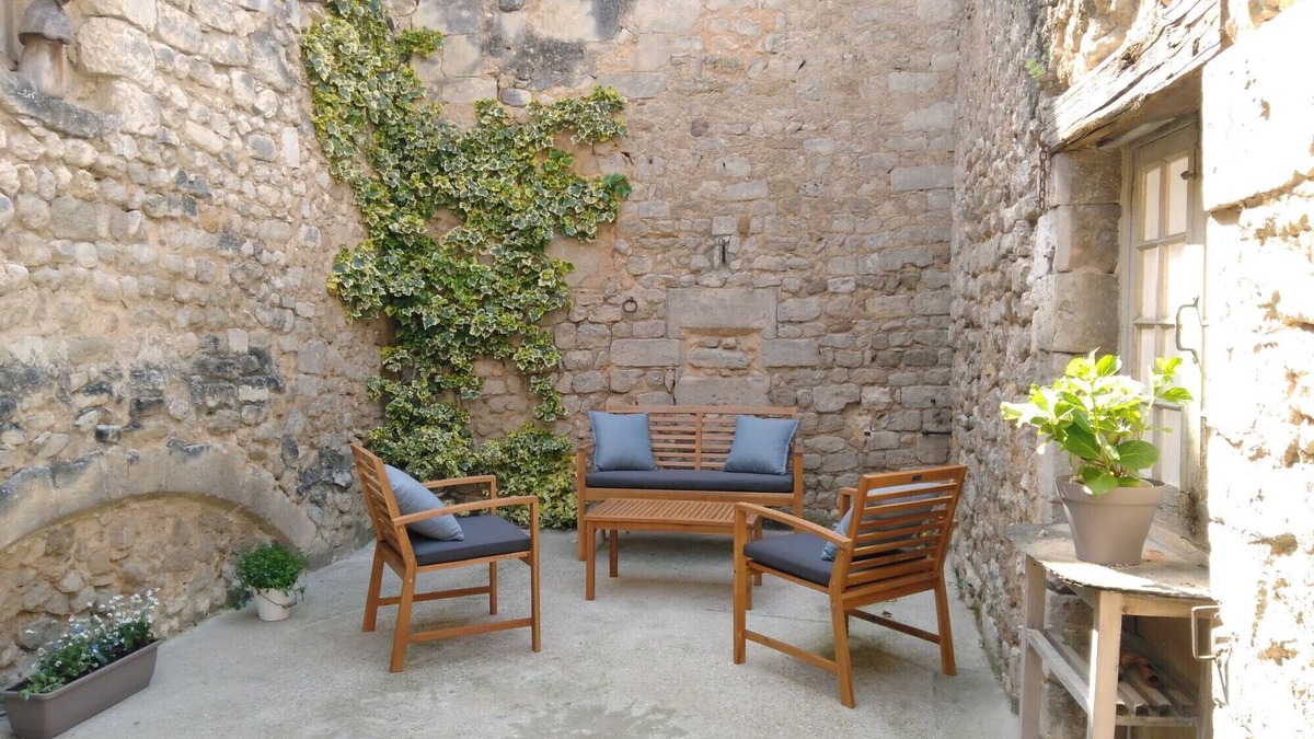 Saint-Paul-Trois-Chateaux Apartment | Apartment with Terrace – Saint-Paul-Trois-Châteaux, Drôme Provençale