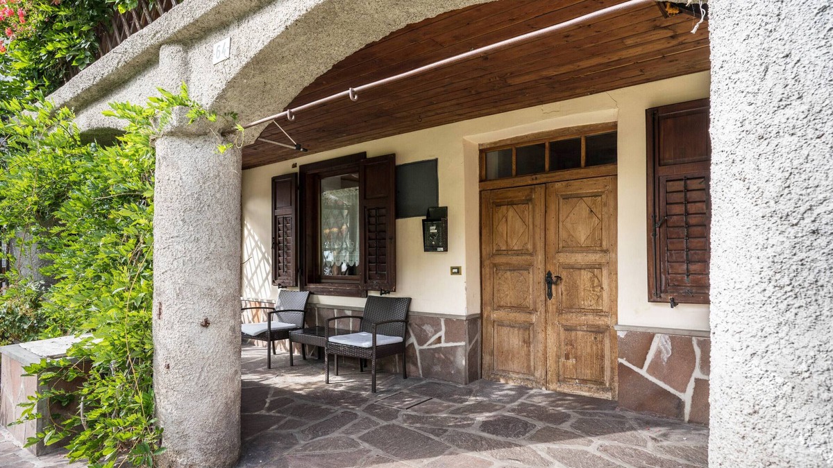 Castello-Molina di Fiemme Apartment | Apartment 'Casa Delmarco' with Private Terrace and Private Garden