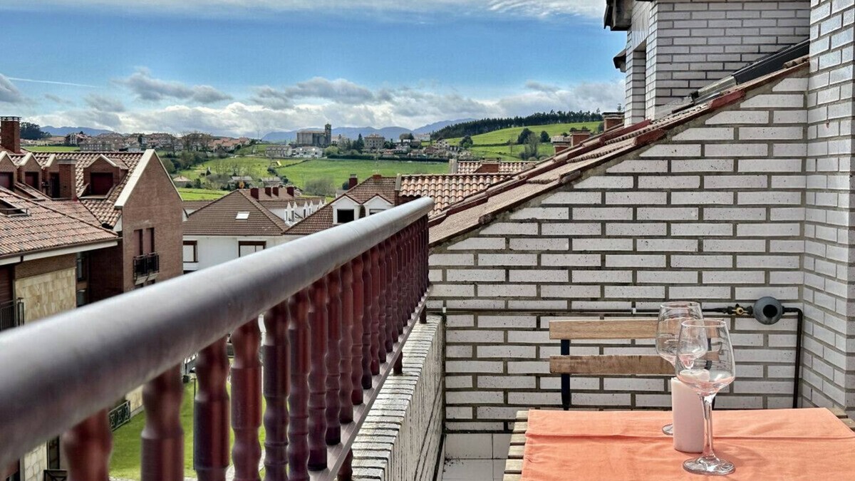 San Miguel de Meruelo Apartment | Apartamento cerca de la playa Campiazo 2026