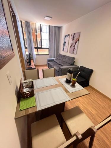 Centro Apartment | Apartamento 1 quarto, com garagem no centro próximo Hospital de Caridade