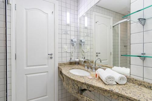 Batel Apartment | Apartamento 1 Quarto com Vaga no Batel - LUC0108