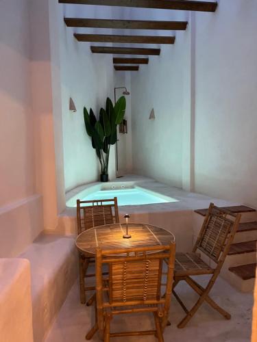 Torrefiel Apartment | Apartamento acogedor frente a Plaza de la Iglesia