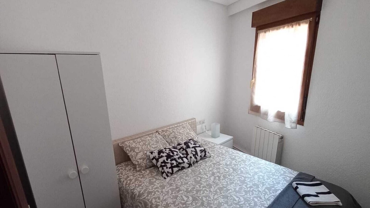 Gernika-Lumo Apartment | Apartamento Amplio y Confortable en el Centro de Gernika