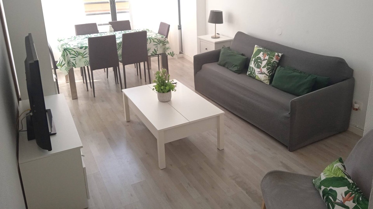 Poligono Alameda Apartment | Apartamento Con Encanto "Larios Luxy"