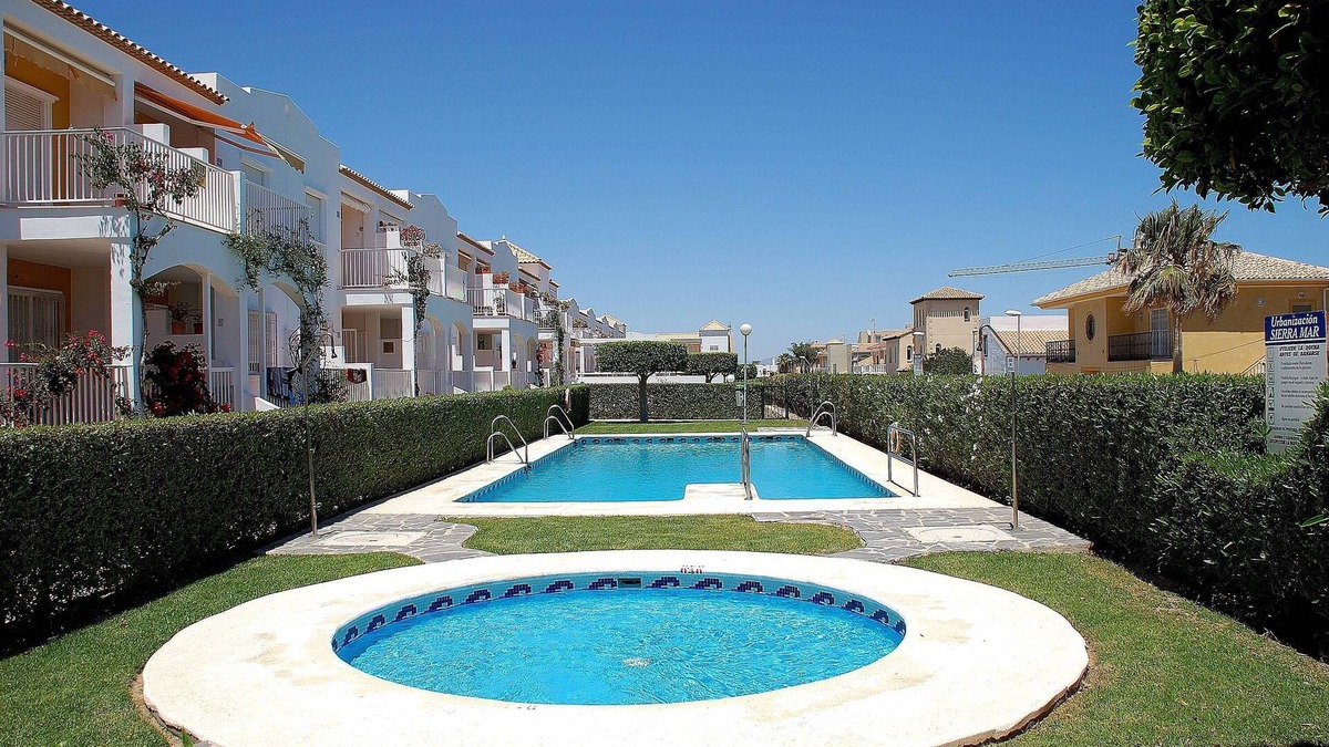 Garrucha House | Apartamento con Piscina a 500 Metros de la Playa