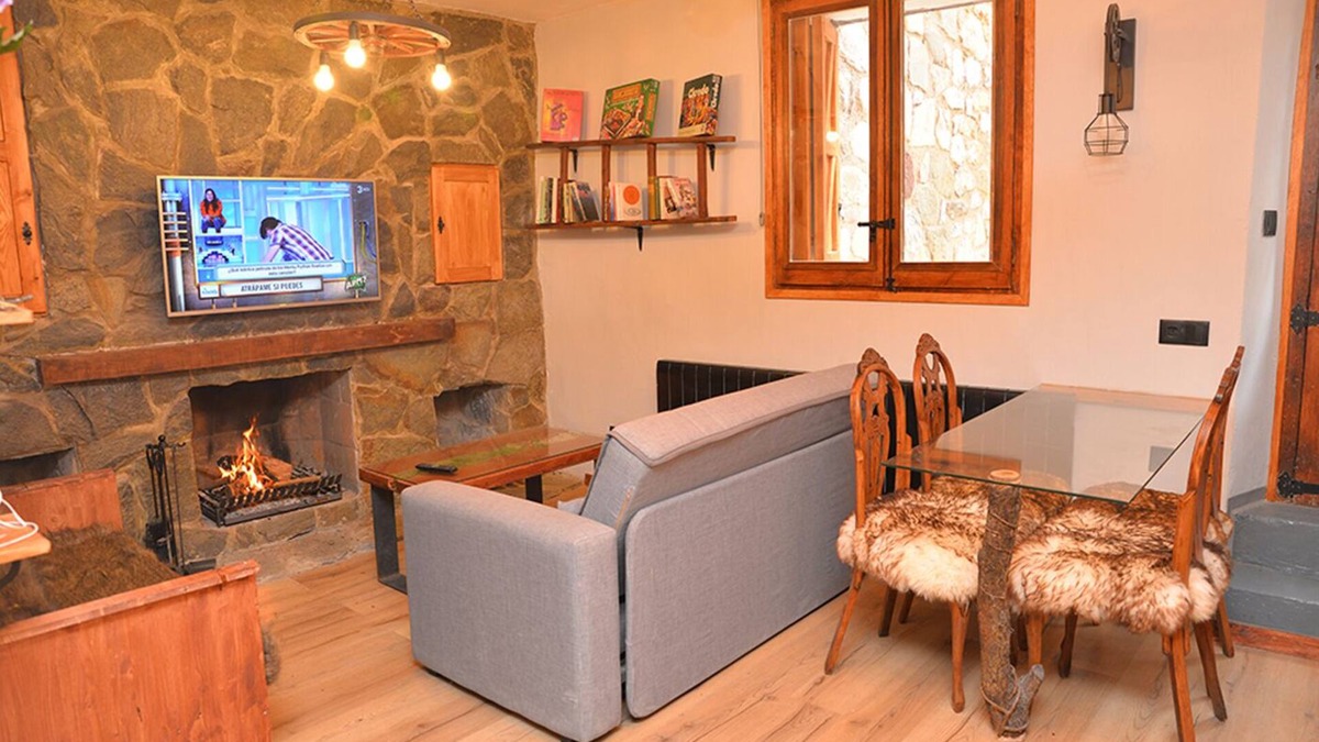 La Pobla de Lillet Apartment | Apartamento Adaptado Rústico-moderno 4 Plazas Pobla de Lillet