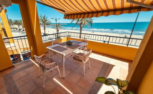 Port Saplaya Apartment | Apartamento familiar Port-Saplaya