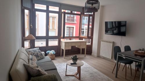 Figueras (Castropol) Apartment | Apartamento Galería Cine Colón