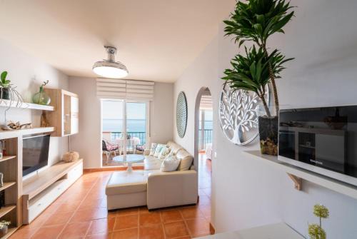 Sorvilan Apartment | Apartamento junto al mar en costa tropical y Alpujarras granadinas