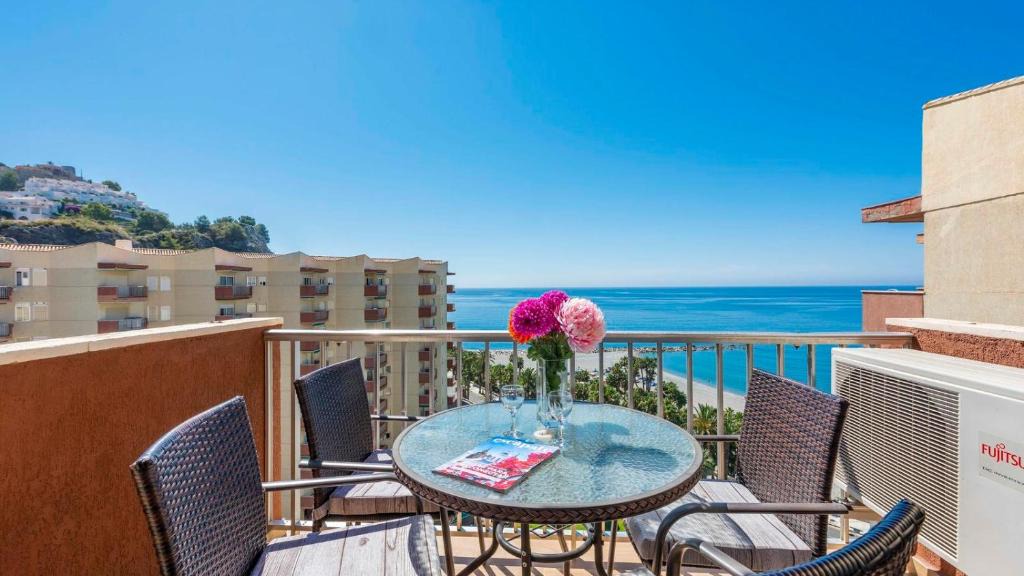 Almunecar House | Apartamento Las Góndolas Playa Almuñécar by Ruralidays