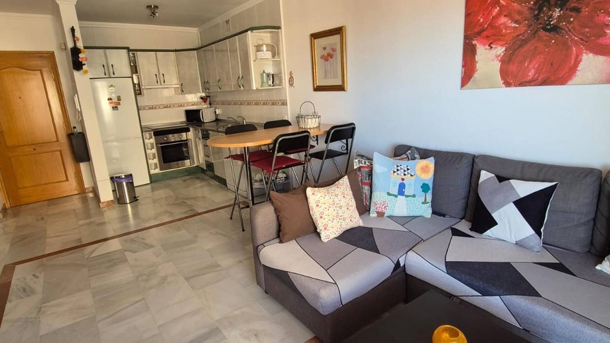 San Luis de Sabinillas Apartment | Apartamento Manilva con terraza y piscina