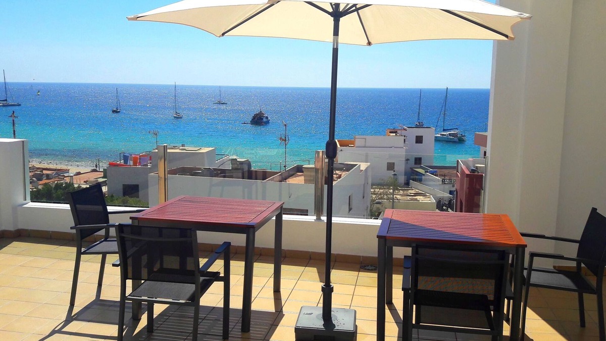 Morro Jable Apartment | Apartamento Sarah 2C, 2min to the beach and promenade, central and quiet. Free WIFI