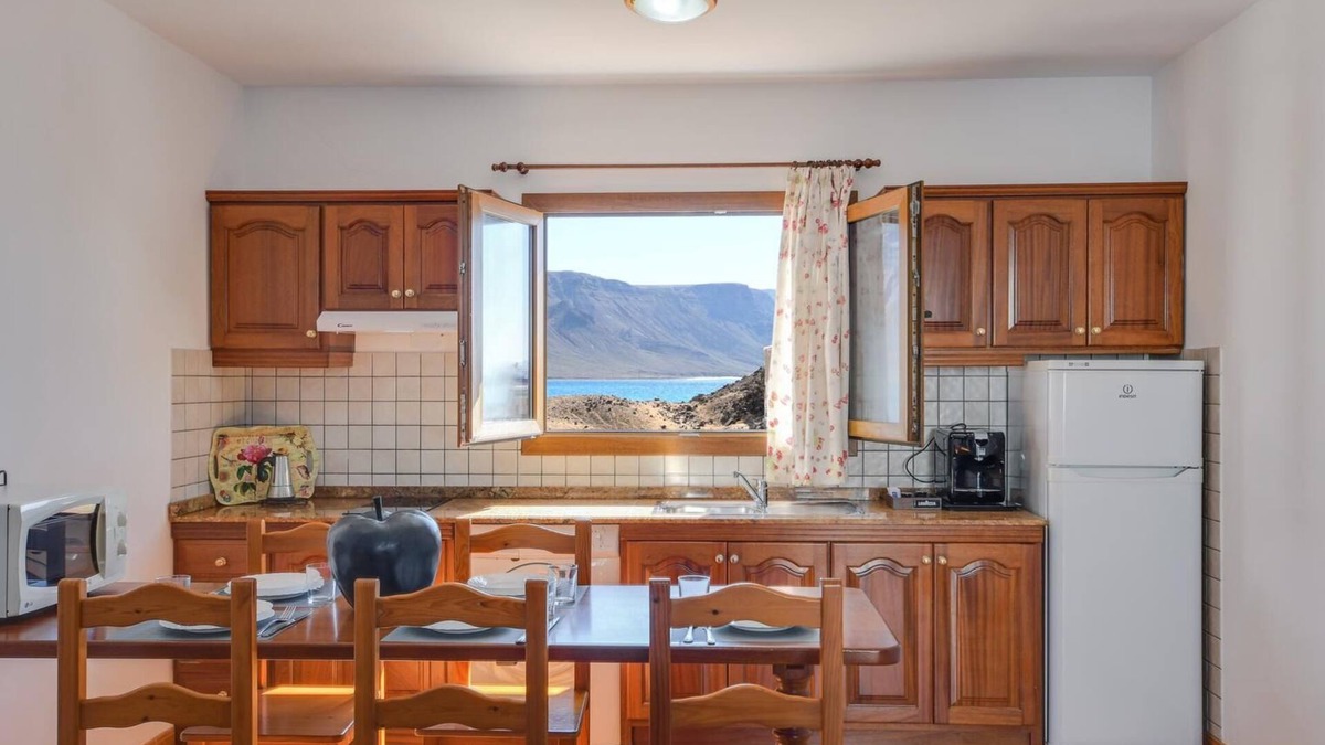 Caleta de Sebo Apartment | APARTAMENTOS FLOR