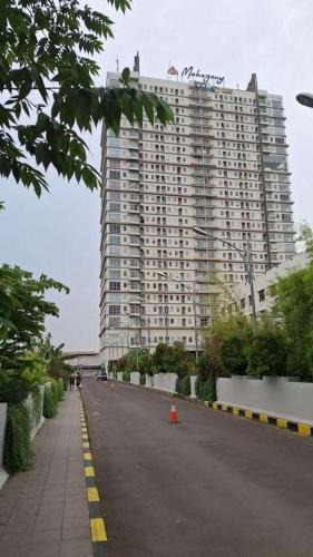 Karawang Apartment | Apartement Mahogany By Kalandra