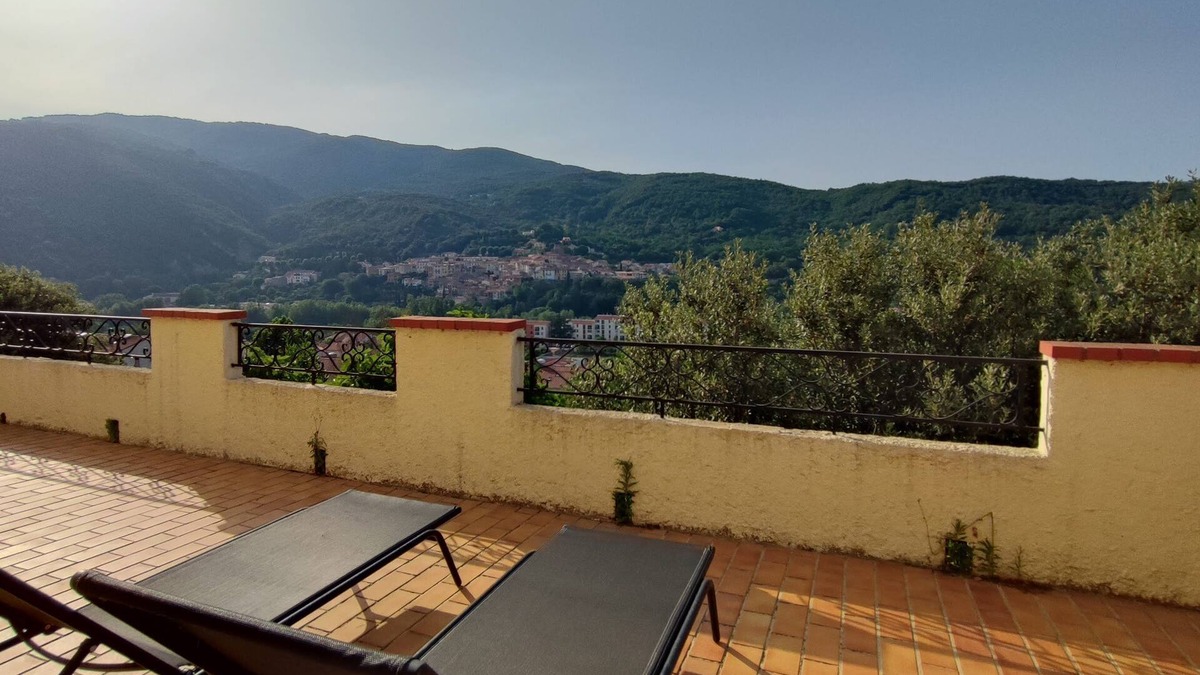 Amelie-les-Bains-Palalda Apartment | Apartment with a beautiful view of Palalda
