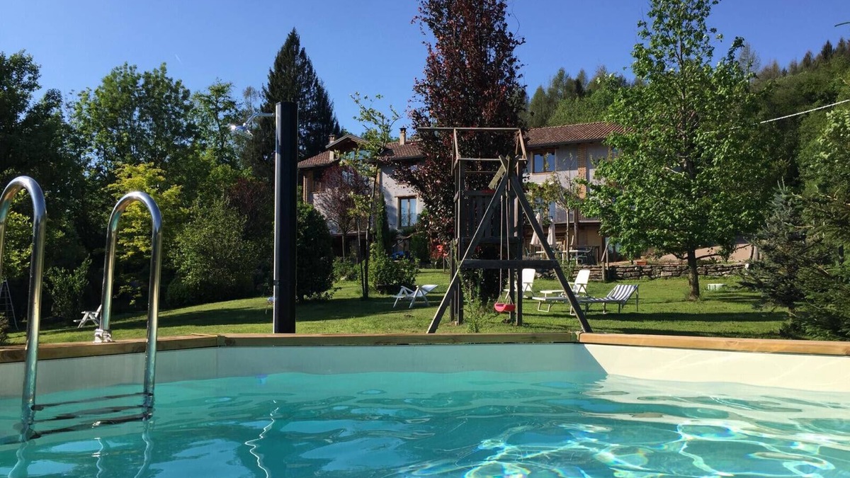 Montegrino Valtravaglia Apartment | Apartment Cascina Cadorna 1