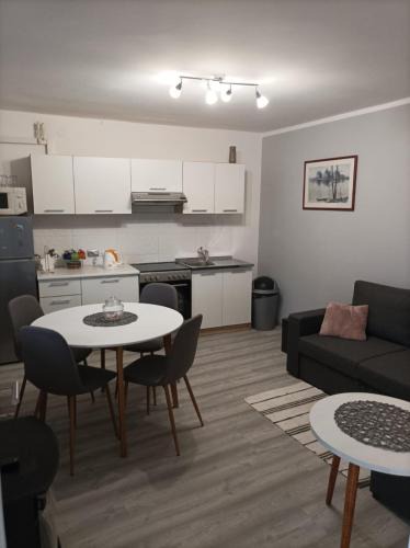 Valpovo Apartment | Apartman Ana 1