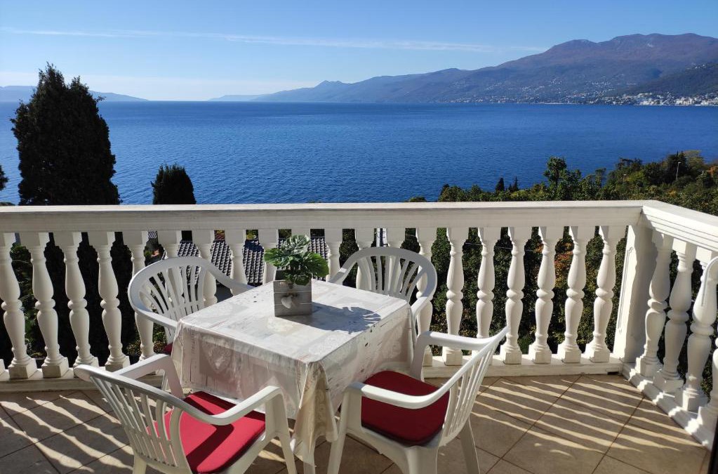 Rubesi Apartment | Apartman Lamia s pogledom na more