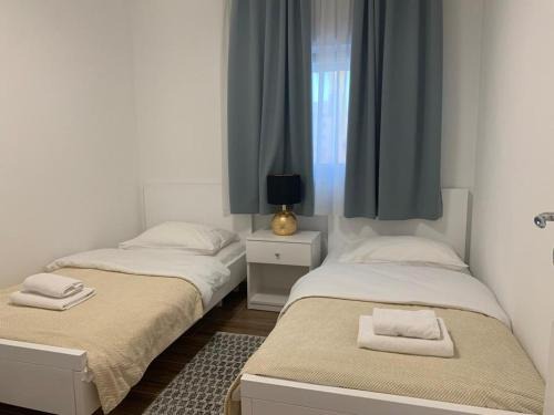 Perusic Apartment | Apartmani Albatros