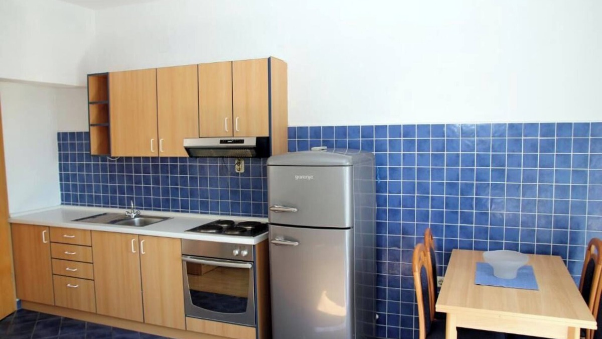 Bili brig Apartment | Apartmani Makarska 1, desni