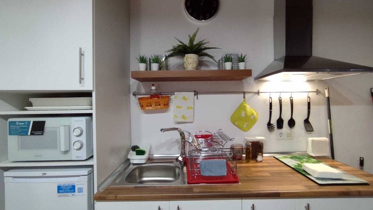 Espartinas Apartment | Apartment 2, Chalet Manzano 15 min from Seville