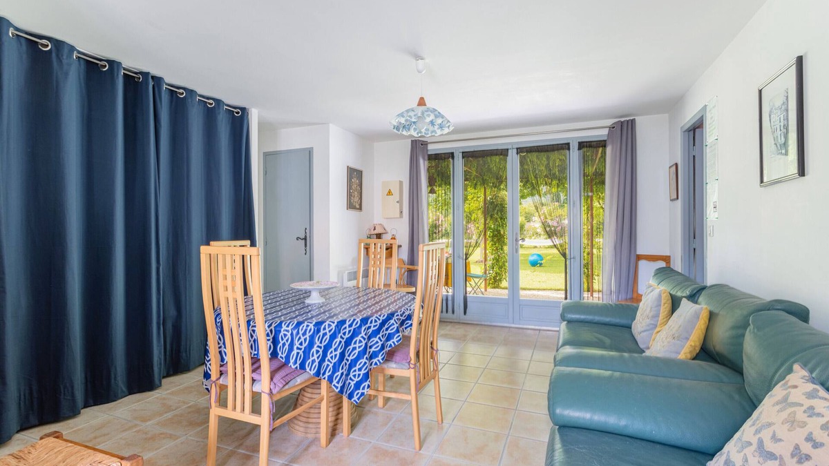 Caudies-de-Fenouilledes Apartment | Apartment 'Gîte-eau-soleil' with Balcony and Wi-Fi