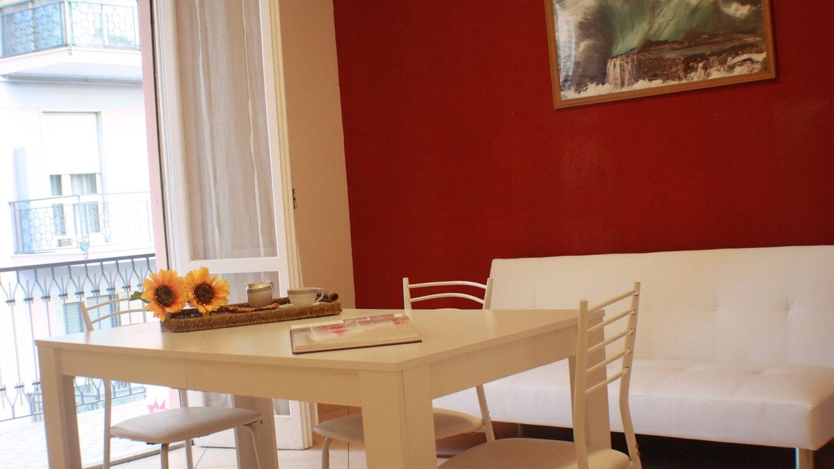 Borghetto Santo Spirito Apartment | Apartment 'Il Fosso' with Sea View, Wi-Fi