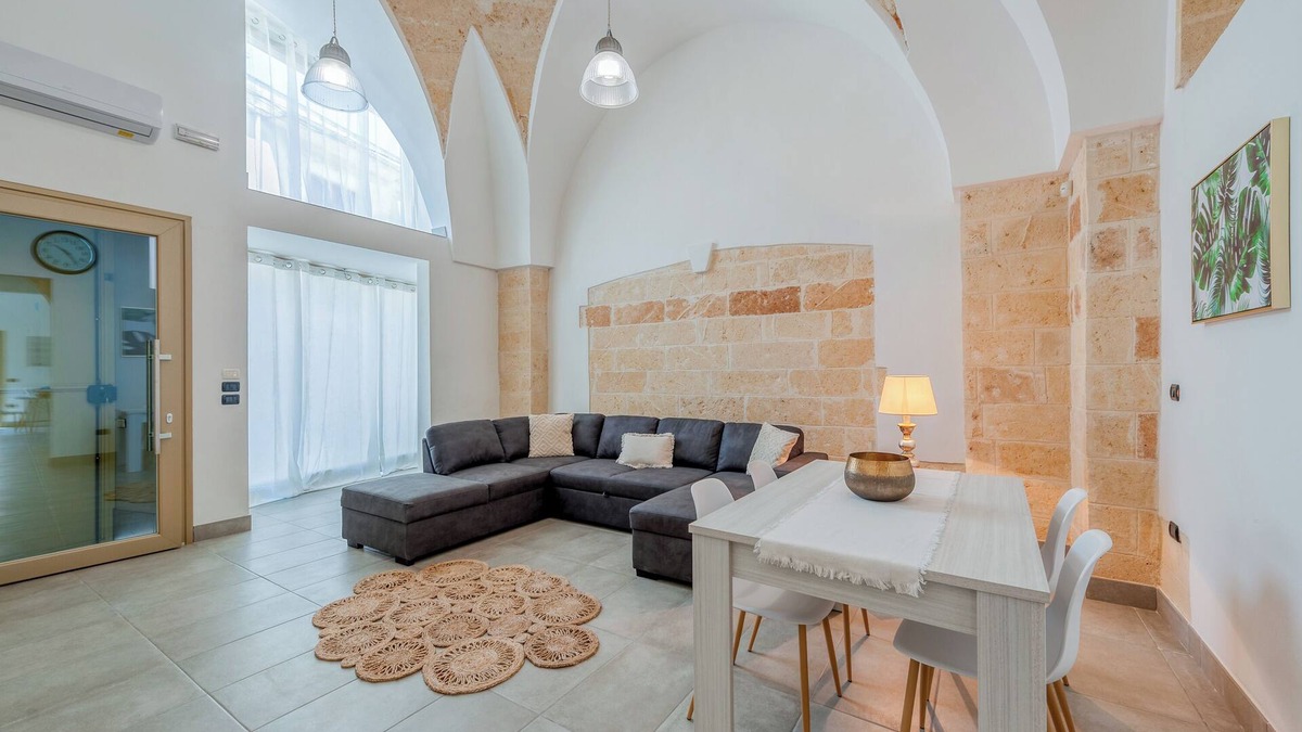 San Pancrazio Salentino House | Apartment 'Casa Agas' with Private Garden and Air Conditioning