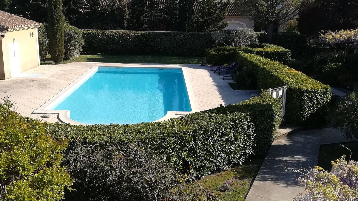 St.-Remy-de-Provence Apartment | APARTMENT WITH POOL IN CHARMING RESIDENCE