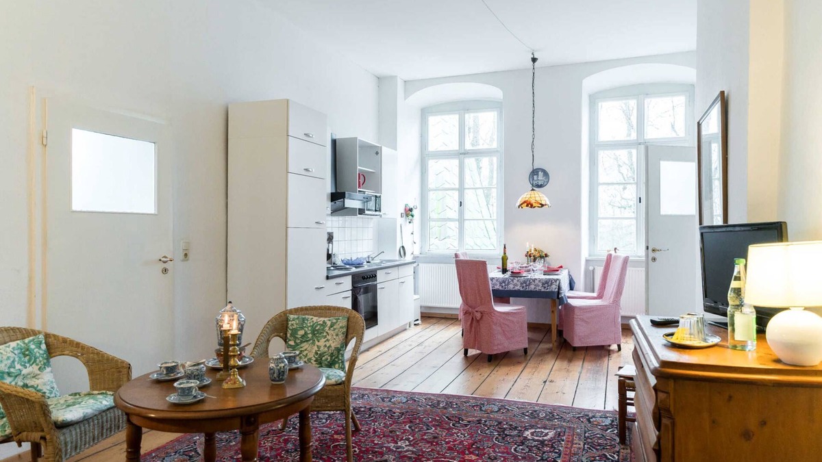 Luehburg Apartment | Apartment Über den Linden - Lühburg Castle