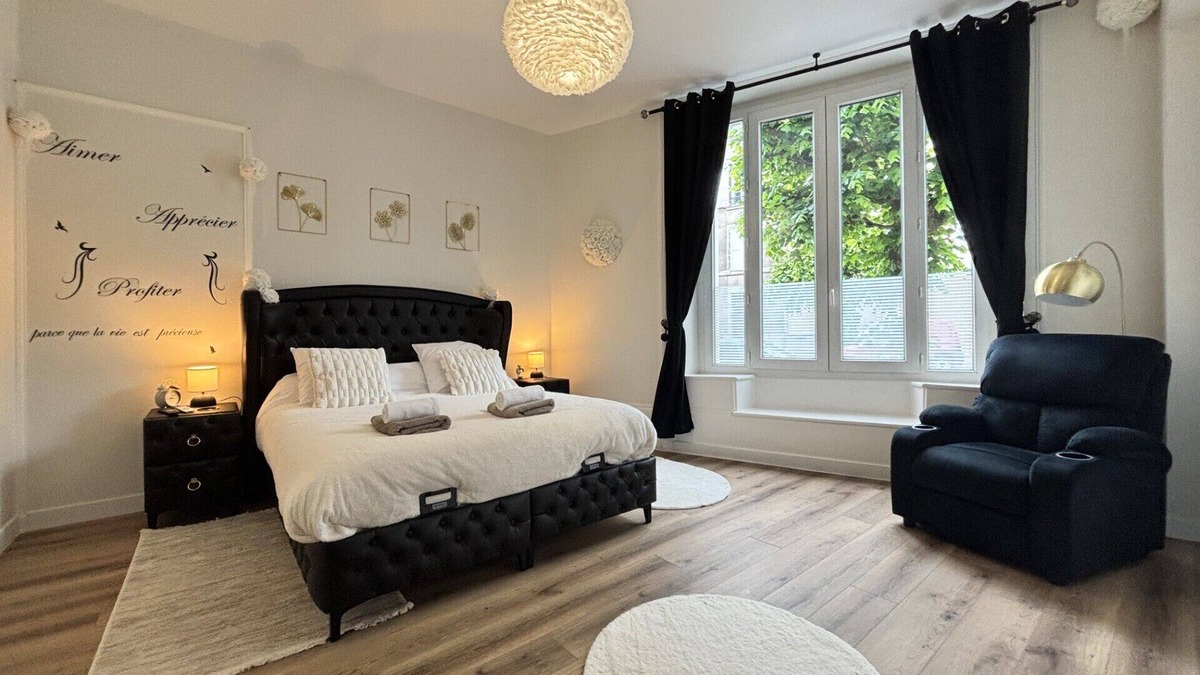 Limoges Apartment | Apartment 1. Attractive apartment (t2 of 60m2) on air-conditioned ground floor with terrace.