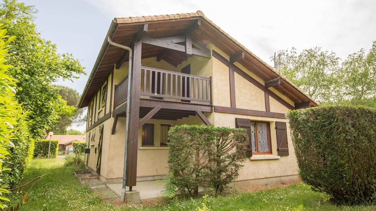 Aureilhan Apartment | Apartment 1 bedroom and mezzanine 1 km from the lake