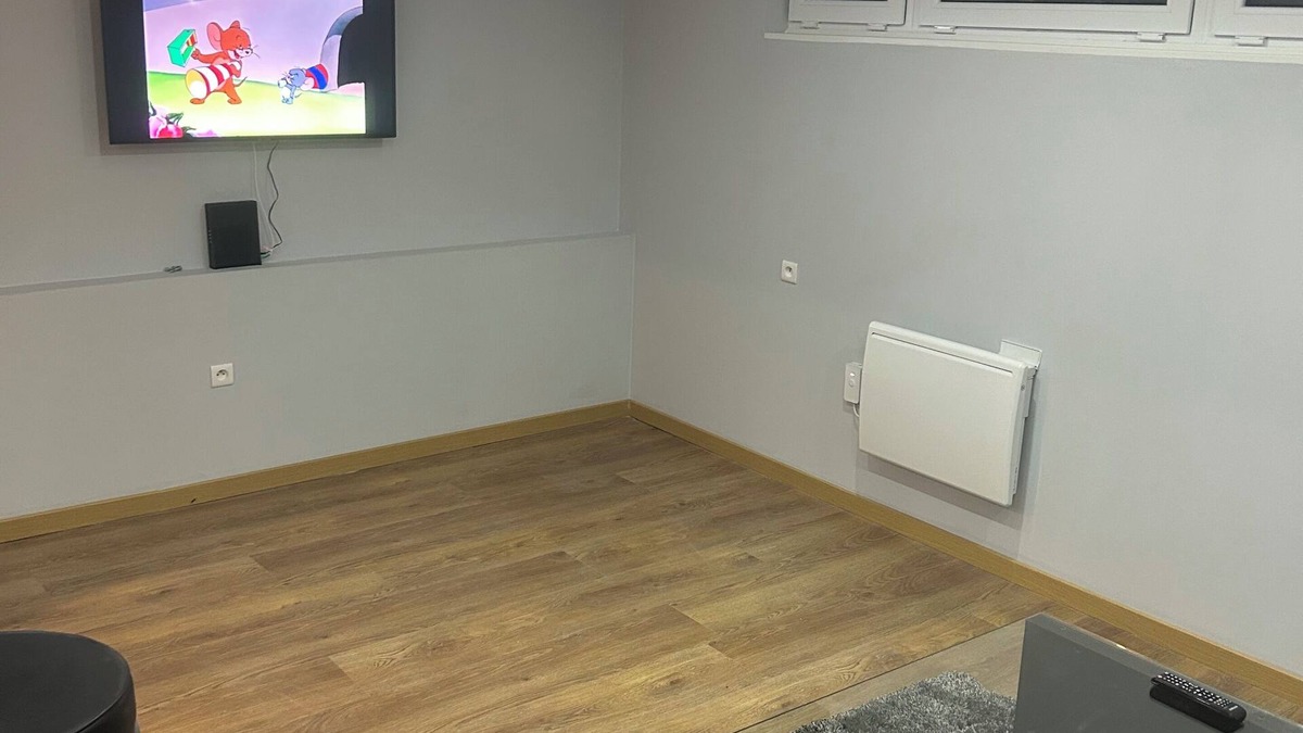 Robertsau Apartment | Apartment 10 minutes from the European institutions and close to the tramway Bus