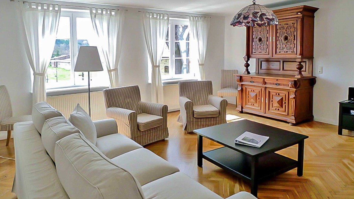 Julchendorf Apartment | Apartment 2 - large apartments in the Manor House
