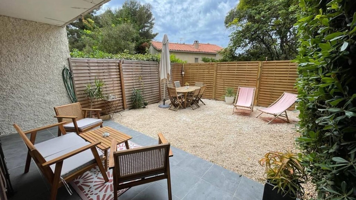 La Madrague Apartment | Apartment 2 minutes' walk from the beach at La Madrague tranche basse