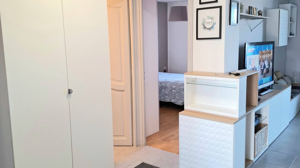 Annecy Apartment | Apartment 20 minutes' walk from town center