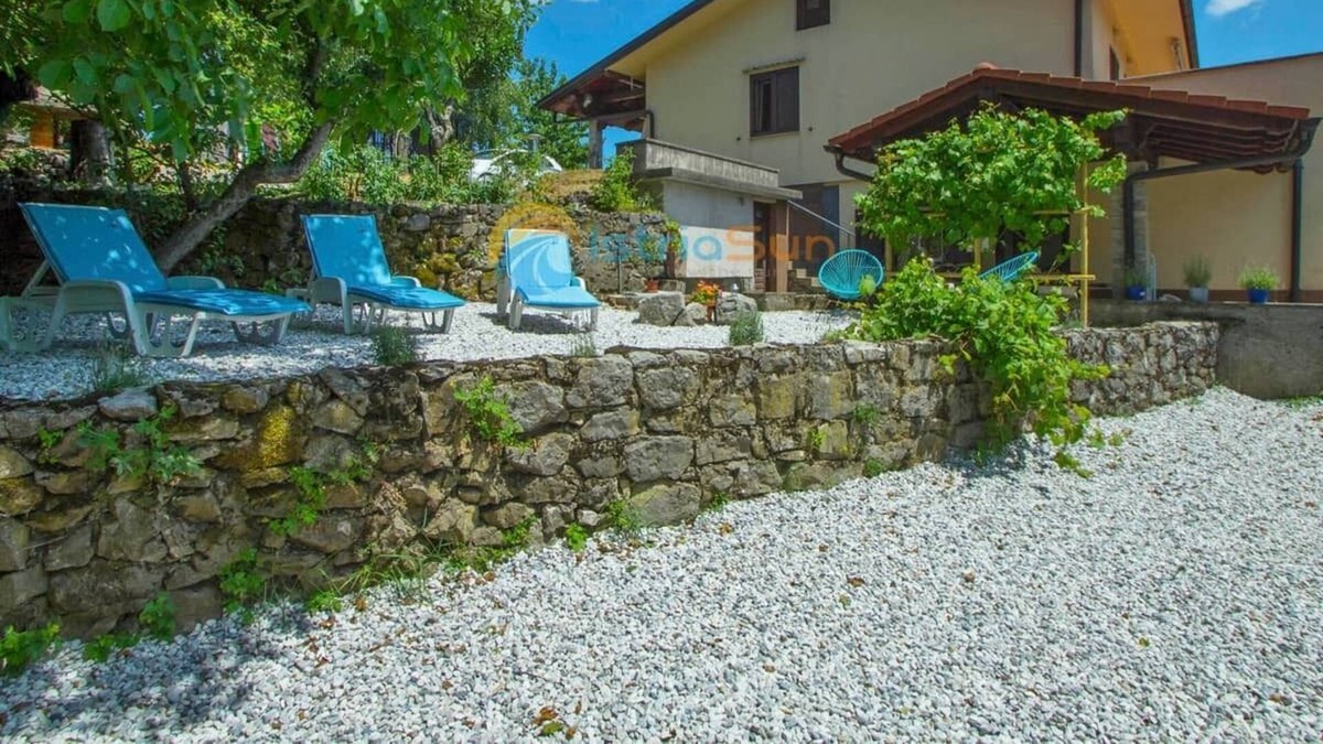Klana Apartment | Apartment 2260/73943 (Kvarner - Klana), 17000m from the beach
